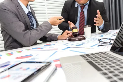 colleagues-are-discussing-issues_35675-220-1